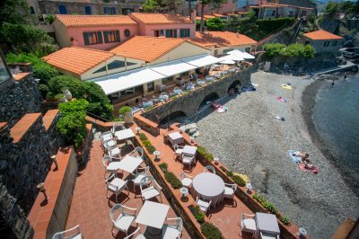 HOTEL-LE-RELAIS-DES-TROIS-MAS_77721