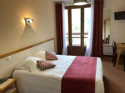 HOTEL-LE-VALLON-8211-Ispagnac_2161058