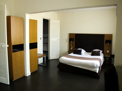 HOTEL-RESTAURANT-LE-CENTRE-8211-Castelnaudary_2505292