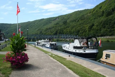 Halte-fluviale-capitainerie-de-Haybes-8211-Haybes_3099168