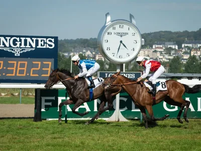 Hippodrome-de-Deauville-La-Touques-8211-Deauville_1527405