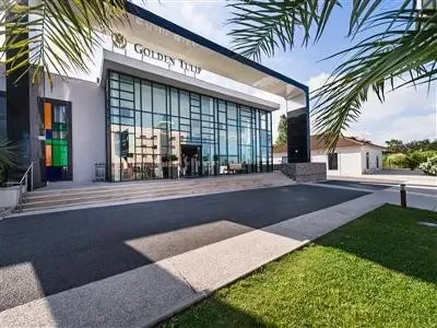 Holiday-Inn-Marseille-Airport-8211-Vitrolles_2562273