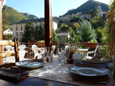 Hotel-Doussiere-8211-Restaurant-l039Alicanta-8211-Le-Rozier_2242167