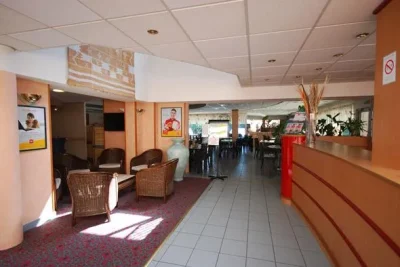 Hotel-Ibis-Poitiers-Beaulieu-8211-Poitiers_3074860