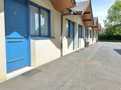 Hotel-Le-Laury039s-Groupes-8211-Onet-le-Chateau_2262859