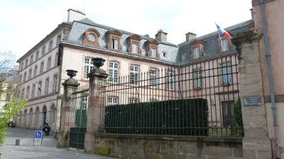 Hotel-Lenormand-d039Ayssenes-8211-Rodez_2244594
