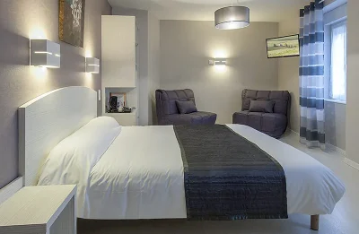 Hotel-Restaurant-Cazes-Arazat-8211-Laissac-Severac-l039Eglise_2241225