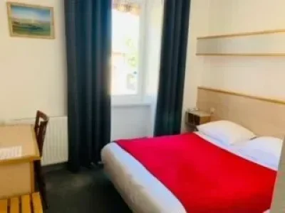 Hotel-Restaurant-La-Bergerie-groupes-8211-Severac-d039Aveyron_2262934