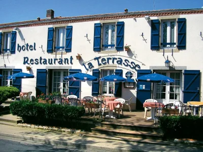 Hotel-Restaurant-quotLa-Terrassequot-8211-Mauleon_3211574