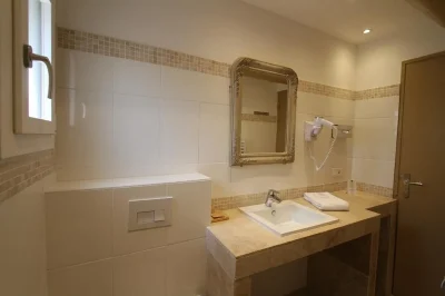 Hotel-Van-Gogh-8211-Saint-Remy-de-Provence_2582805