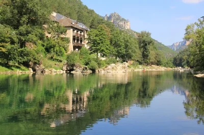 Hotel-de-La-Muse-et-du-Rozier-8211-Mostuejouls_2242138