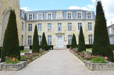 Hotel-de-ville-8211-Thouars_2687243