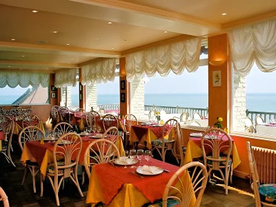 Hotel-du-Casino-8211-Vierville-sur-Mer_3109417