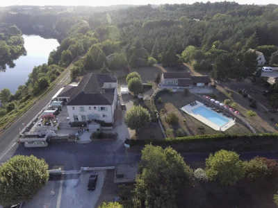 Hotel-restaurant-Les-Balcons-de-l039Esperance-8211-Limeuil_3428149