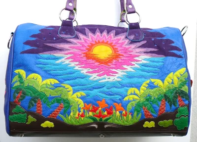 Ici-nos-savoir-faire-8211-Visite-de-l039Atelier-quotLes-Sacs-a-M039Alicequot-8211-25-10-2025-8211-La-Bastide-Clairence_3144527