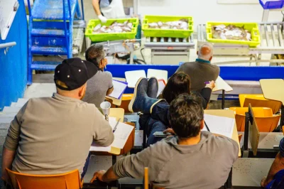 Ici-nos-savoir-faire-8211-Visite-de-la-criee-d039Arcachon-8211-23-10-2025-8211-Arcachon_2975774