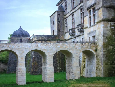 Iconiques-a-velo-le-chateau-ducal-de-Cadillac-sur-Garonne-8211-Castets-et-Castillon_3584816