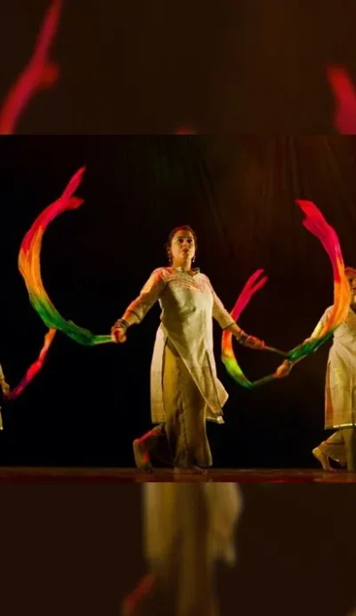 Initiation-danse-Bollywood-8211-Loches_3058536