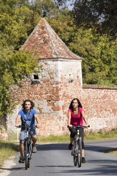 Itineraire-velo-n°1-8211-Balade-a-l039etang-de-la-Mer-Rouge-8211-Rosnay_1693734