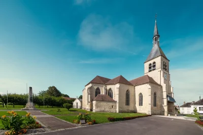 JEP-Visites-libres-et-commentees-de-l039eglise-Saint-Pierre-et-Saint-Paul-et-de-l039exposition-quotLa-statuaire-de-Vendeuvre-un-paradis-retrouvequot-8211-Vendeuvre-sur-Barse_3082541