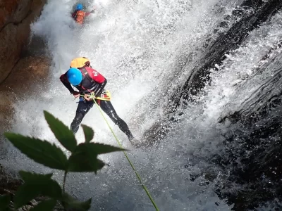 Johan-Fontvieille-8211-Accompagnateur-canyon-escalade_1136495