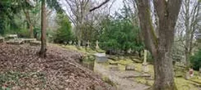 Journees-Europeennes-du-Patrimoine-visite-du-cimetiere-protestant-8211-21-09-2025-8211-Chatillon-sur-Loire_2761092