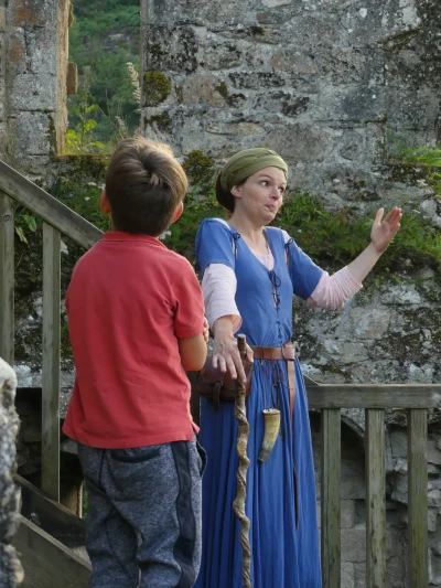 Journees-du-Patrimoine-aux-Tours-de-Merle-visite-theatralisee-quot-Les-Tours-de-Merle-se-la-racontent-quot-8211-20-09-2025-8211-Saint-Geniez-o-Merle_2974087