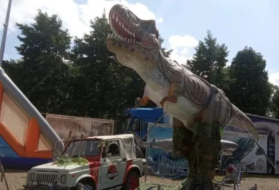 Jurassic-Shark-8211-exposition-dinosaures-et-requins-8211-18-10-2025-8211-Toul_3072505
