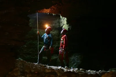 Kalapca-Loisirs-8211-Speleologie-8211-Bouzies_2657696