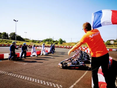 Karting-Center-Tours-8211-La-Ville-aux-Dames_2432257