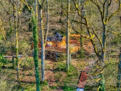 Kota-finlandais-8211-Aux-etangs-de-Jourgnac-8211-Jourgnac_2590781