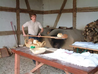 L039ete-des-Curieux-8211-Atelier-en-famille-la-boulangerie-romaine-8211-24-08-2026-8211-Bliesbruck_3703643
