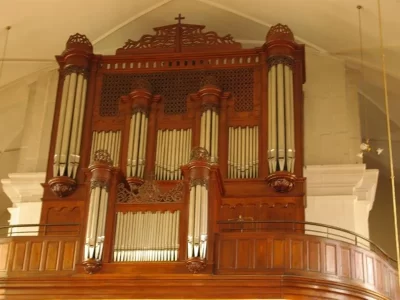 L039orgue-Stiehr-Freres-de-l039eglise-paroissiale-Saint-Michel_633389