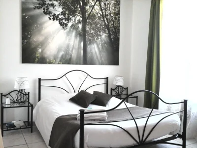LA-CLE-D039OR-8211-CHAMBRE-NATURE-8211-Servian_2230281