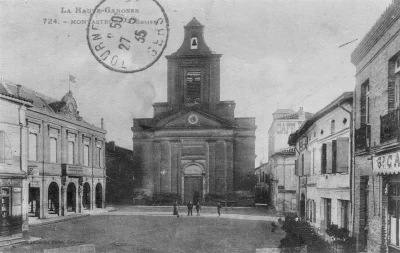LA-MAIRIE-ET-SA-PLACE-8211-Montastruc-la-Conseillere_1939892