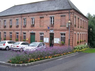 LA-NEUVILLE-AUX-JOUTES-Village-Fleuri-quot3-Fleursquot_566899