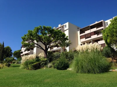 LE-CAP-8211-Cassis_2684832