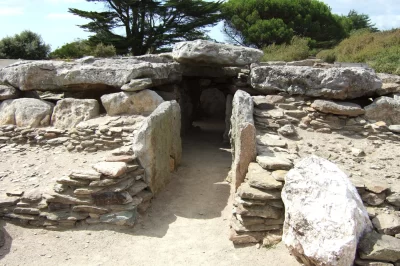 LE-DOLMEN-DE-LA-JOSELIERE_611178