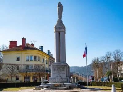 LE-MONUMENT-AUX-MORTS-DE-GERARDMER_305999
