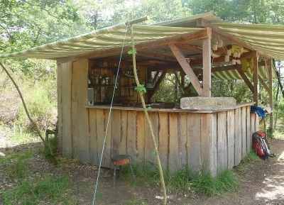 LE-NOMADE039S-LAND-8211-Montbrun-Bocage_2750253