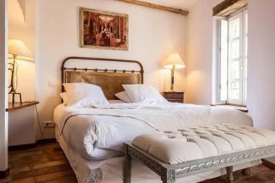 LE-ROC-SUR-L039ORBIEU-8211-CHAMBRE-VUE-ET-PISCINE-8211-Saint-Pierre-des-Champs_3826955