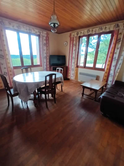 LES-PINS-8211-Naussac-Fontanes_2100899