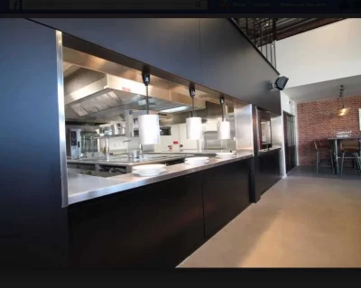 La-Cantine-de-la-section_486211