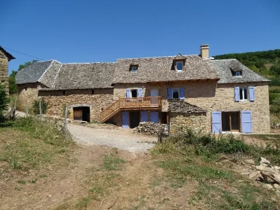 La-Combe-aux-Fees-8211-Saint-Come-d039Olt_2228314