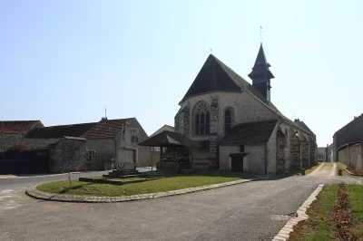 La-Foret-Sainte-Croix-8211-Eglise-Saint-Saturnin_340992