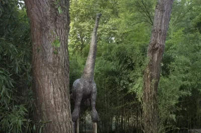 La-Foret-d039Art-Contemporain-La-Mule-a-cinq-pattes-oeuvre-n°15_403755