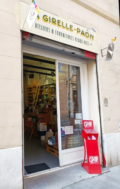 La-Girelle-Paon-8211-Marseille-1er-Arrondissement_1742707
