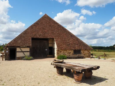 La-Grange-Pyramidale-du-Pays-Fort-8211-Depart-du-circuit-des-Granges-Pyramidales-8211-Vailly-sur-Sauldre_3205434
