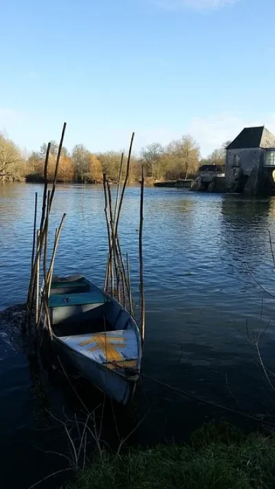 La-Loire-portant-bateaux-8211-21-09-2025-8211-Saint-Benoit-sur-Loire_2416242