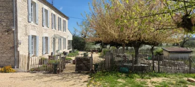 La-Maison-de-Campagne-La-Chambre-Bleue-8211-Villeneuve-de-Duras_3074673